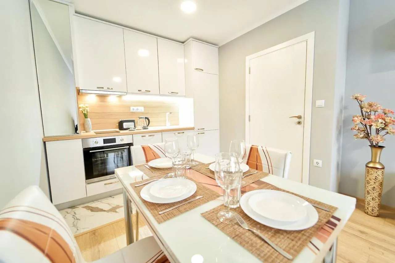 Инфинити Apartment