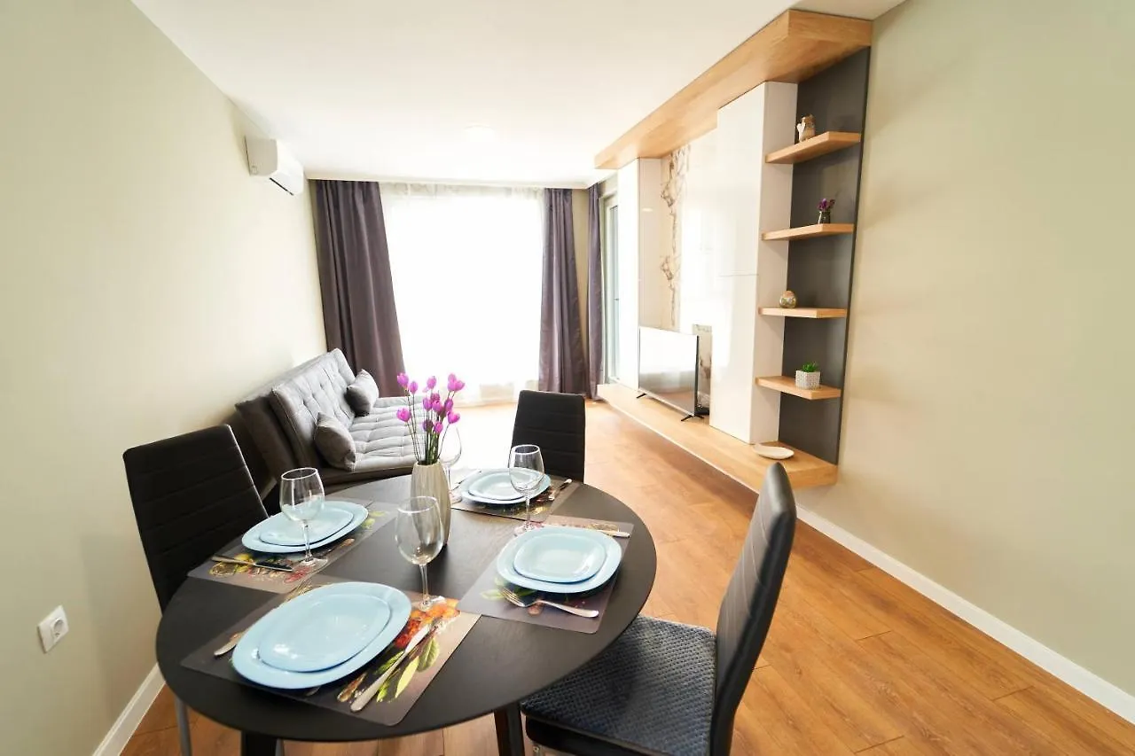 Инфинити Apartment Burgas