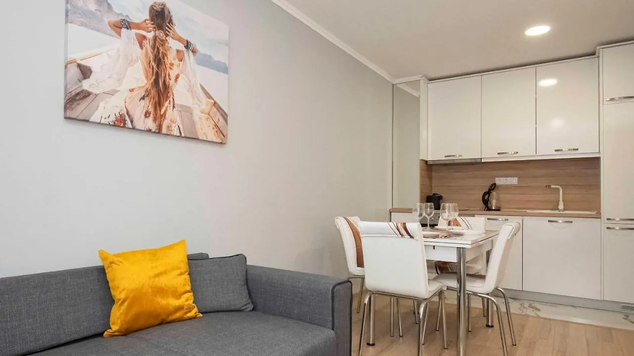 Инфинити Apartment Burgas